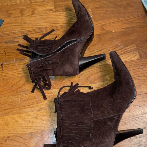 Nine west fringe chocolate heel moccasin boot fringe leather suede - Picture 2 of 6